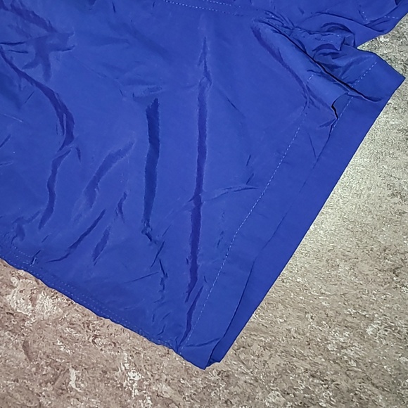 Vintage. Made in USA. Lands' End.  Nylon-Supplex women's shorts. Size Medium. - Picture 3 of 12